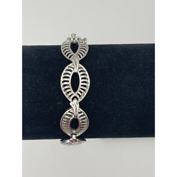 Monet Vintage Link Bracelet 7" Signed Clasp. Hang Tag Silver Tone - Picture 1 of 8